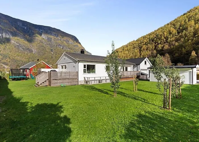 Tatil Evi Fint Hus I Flam Aurland